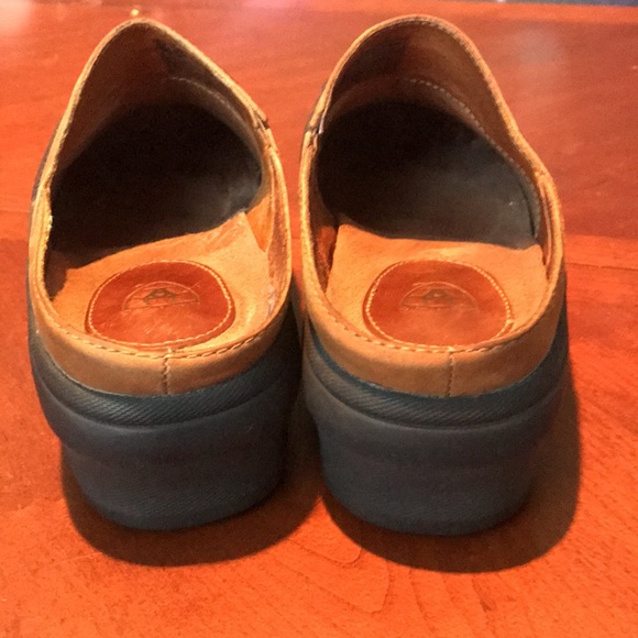 Ariat tan brown leather clogs shoes size 7.5B - Picture 5 of 14